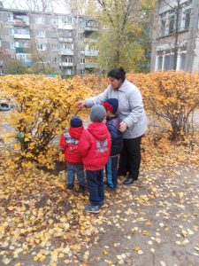 Осенняя прогулка, воспитатель старшей группы №7 Рахматова С.М.